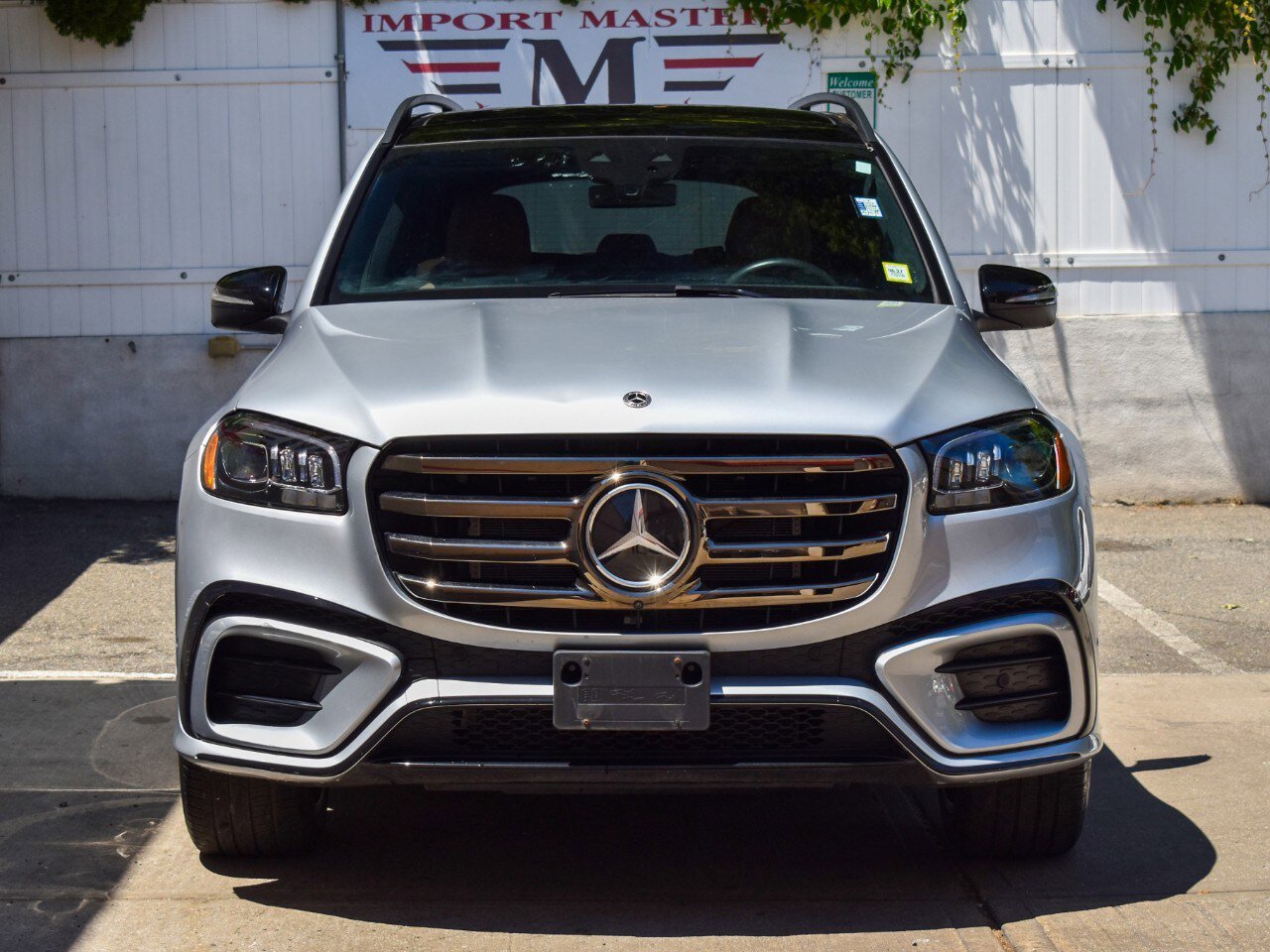 Used 2025 Mercedes-Benz GLS 450 4MATIC w/ AMG Line Exterior image 12