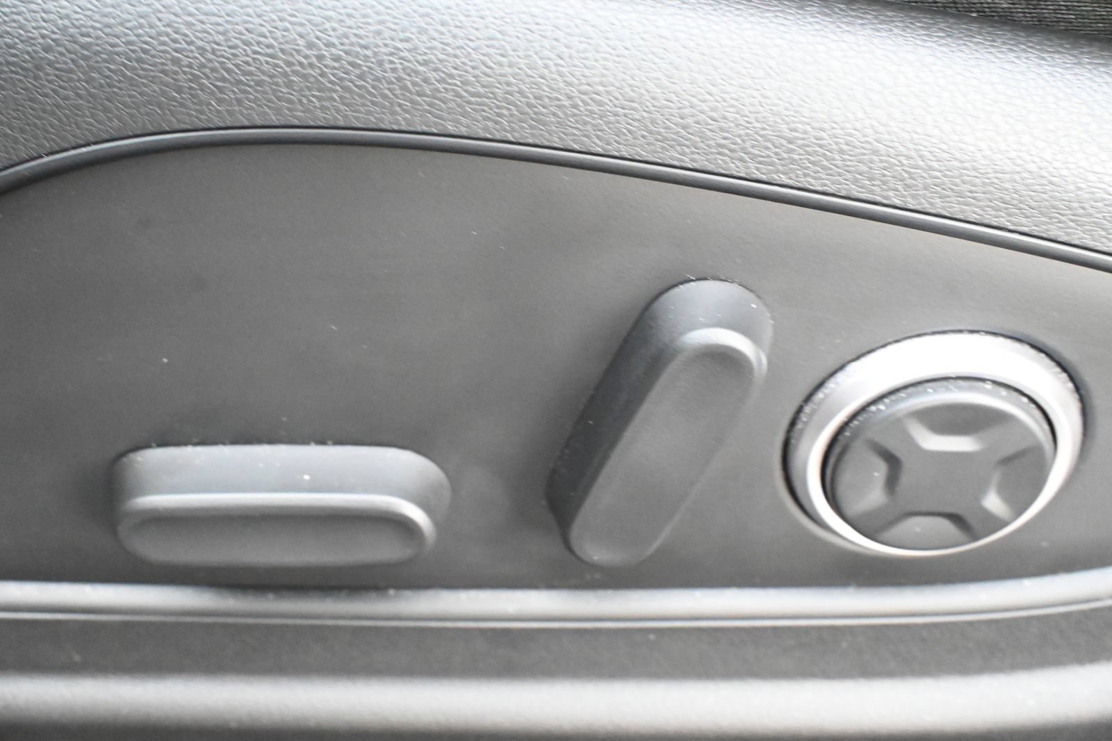 Used 2026 Hyundai Palisade SEL FWD image 9