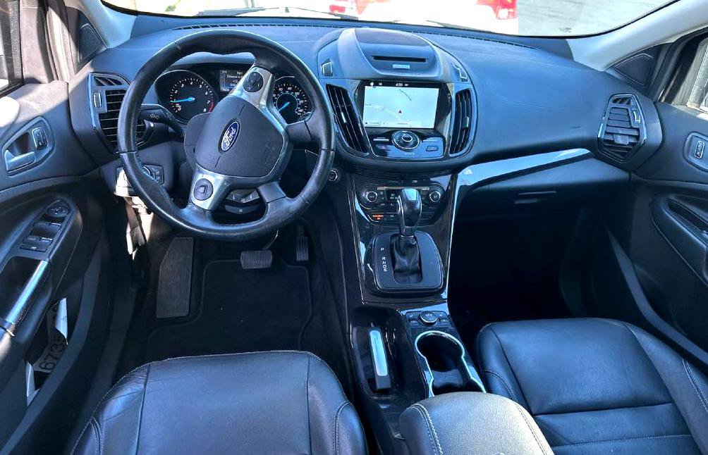 Used 2016 Ford Escape Titanium image 7