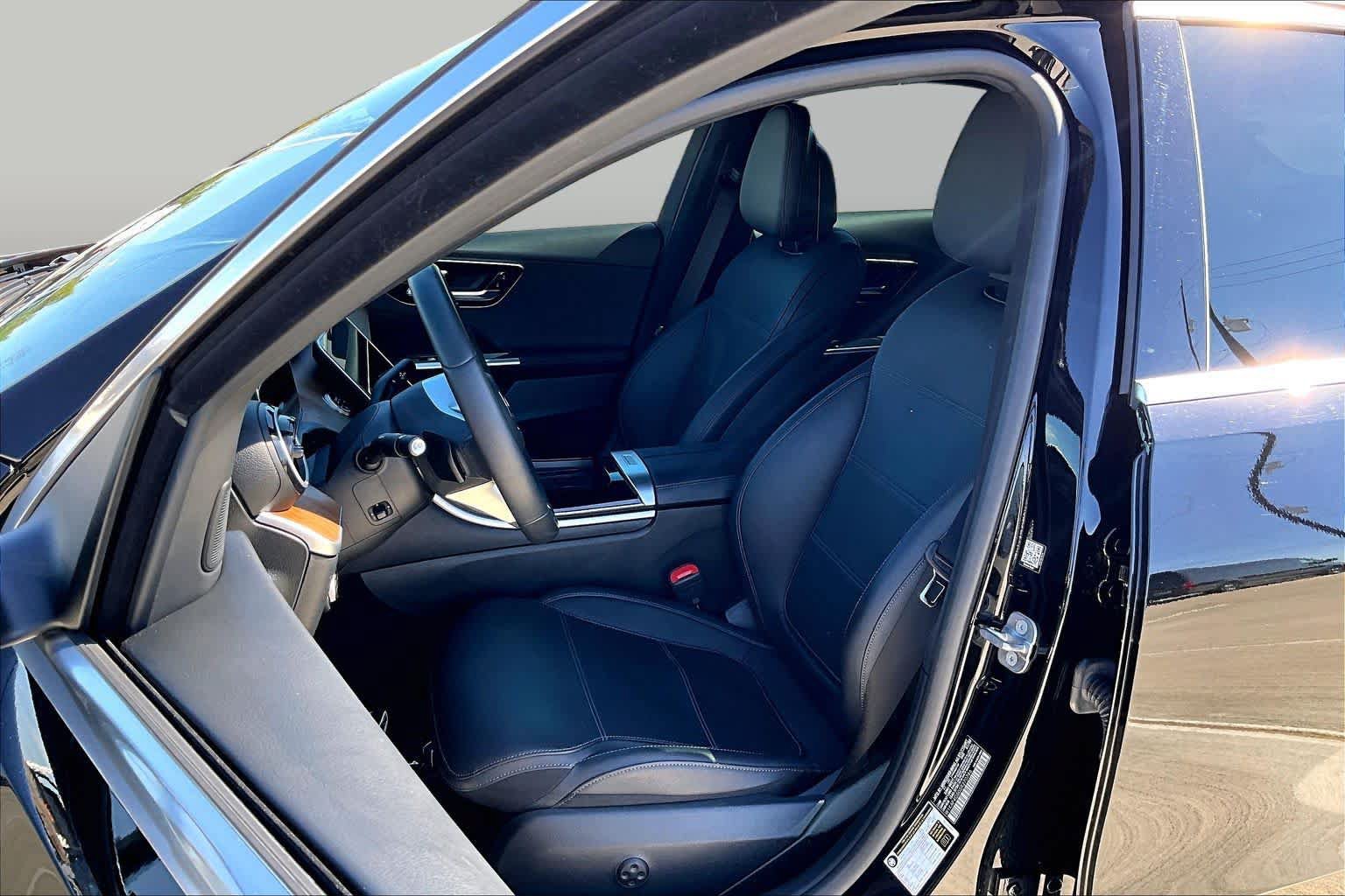 Certified 2025 Mercedes-Benz C 300 Sedan image 8