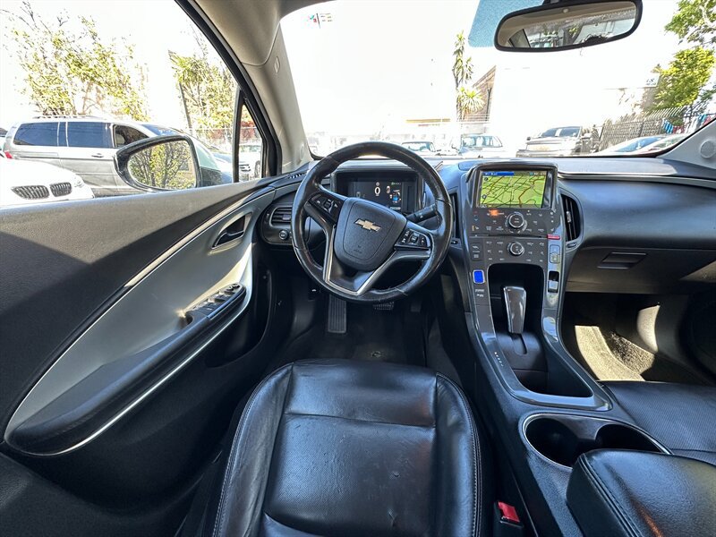 Used 2012 Chevrolet Volt Premium w/ Premium Trim Package FWD image 16
