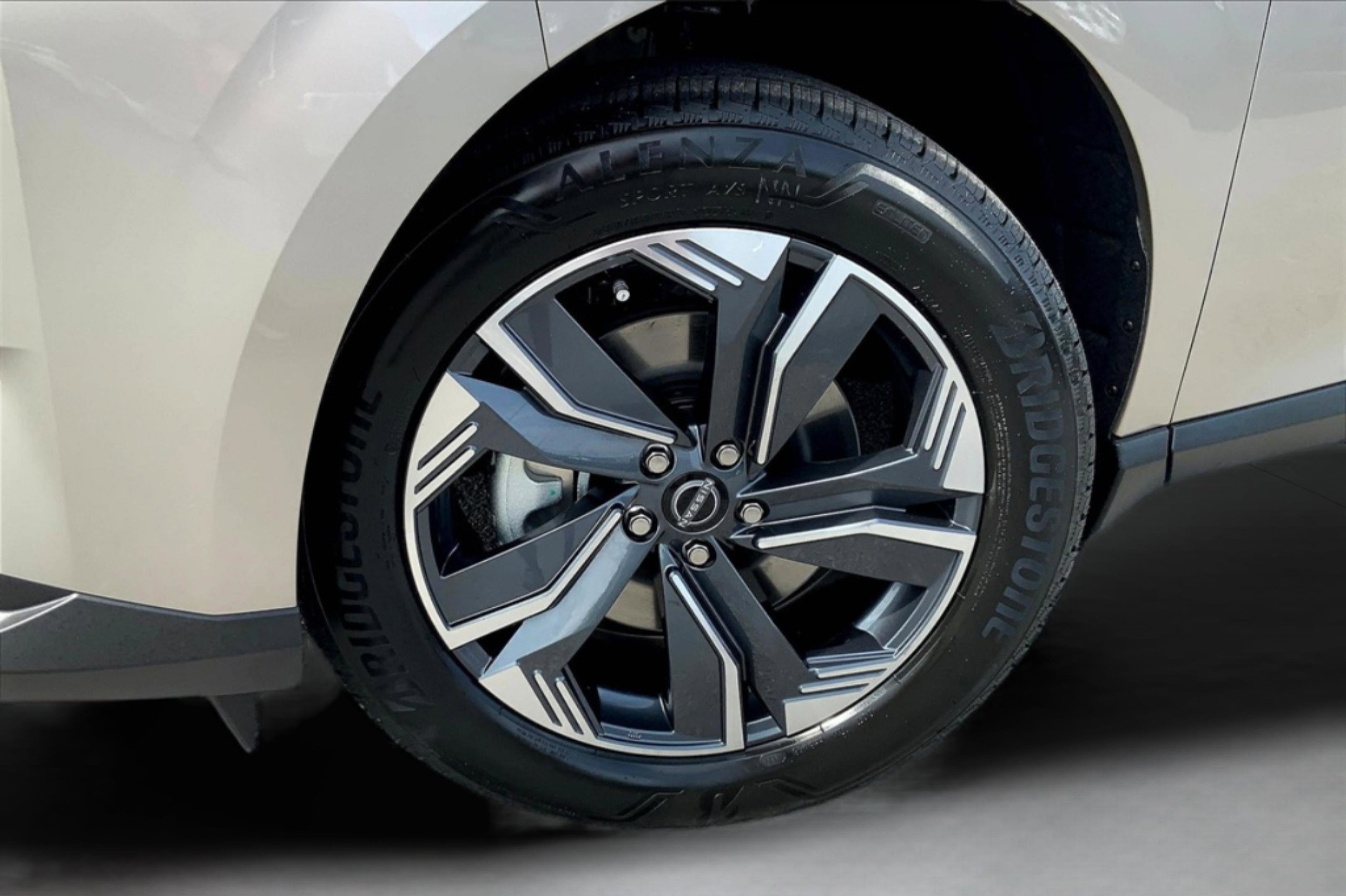 New 2025 Nissan Murano SL image 12