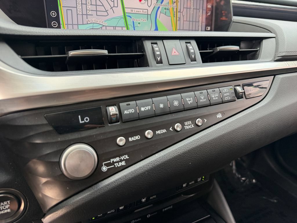 Used 2021 Lexus ES 250 w/ Premium Package AWD/4WD image 17