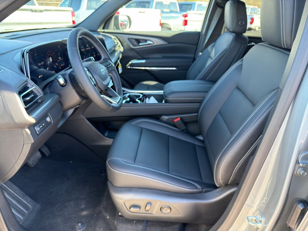 New 2026 Chevrolet Traverse LT w/ Midnight/Sport Edition image 28