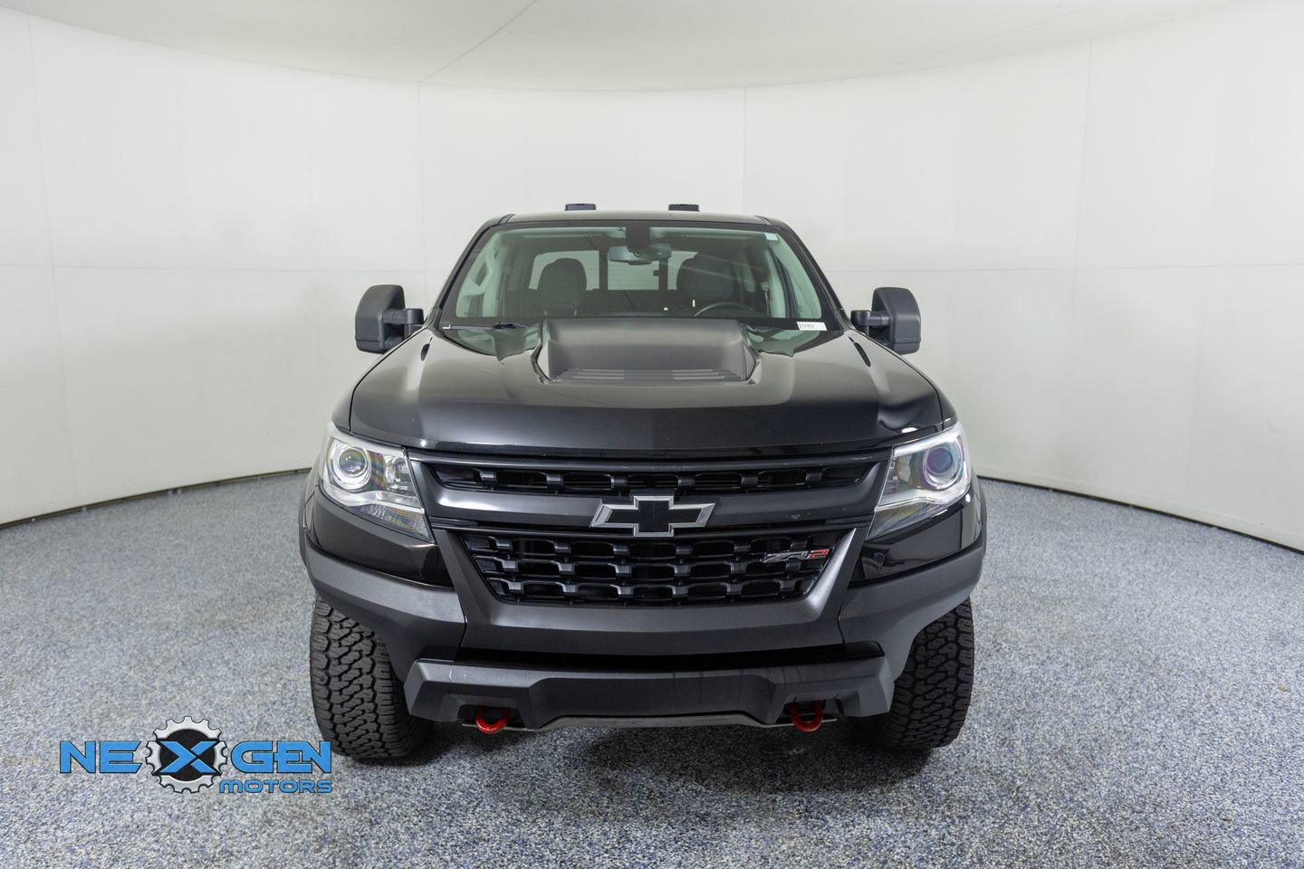 Used 2020 Chevrolet Colorado ZR2 w/ ZR2 Midnight Special Edition image 2