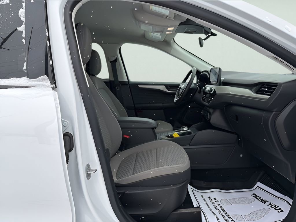 Used 2022 Ford Escape SE image 11