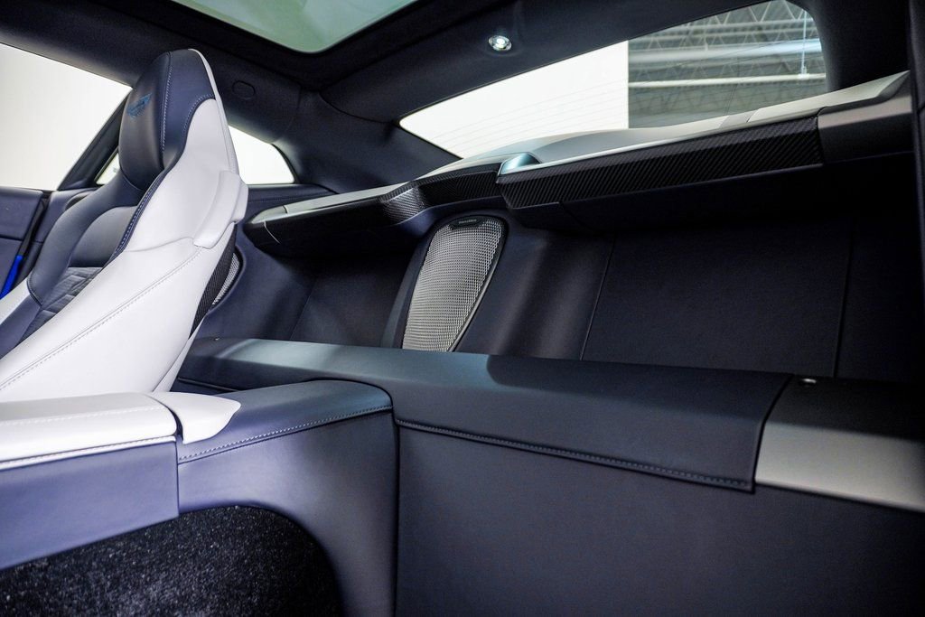 New 2025 Aston Martin Vanquish image 23