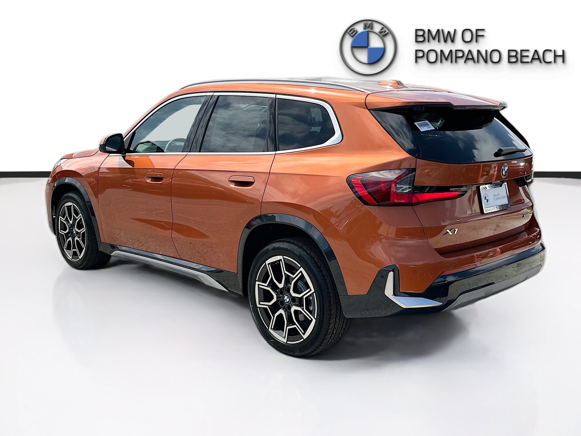 Used 2025 BMW X1 xDrive28i w/ Technology Package AWD/4WD image 5