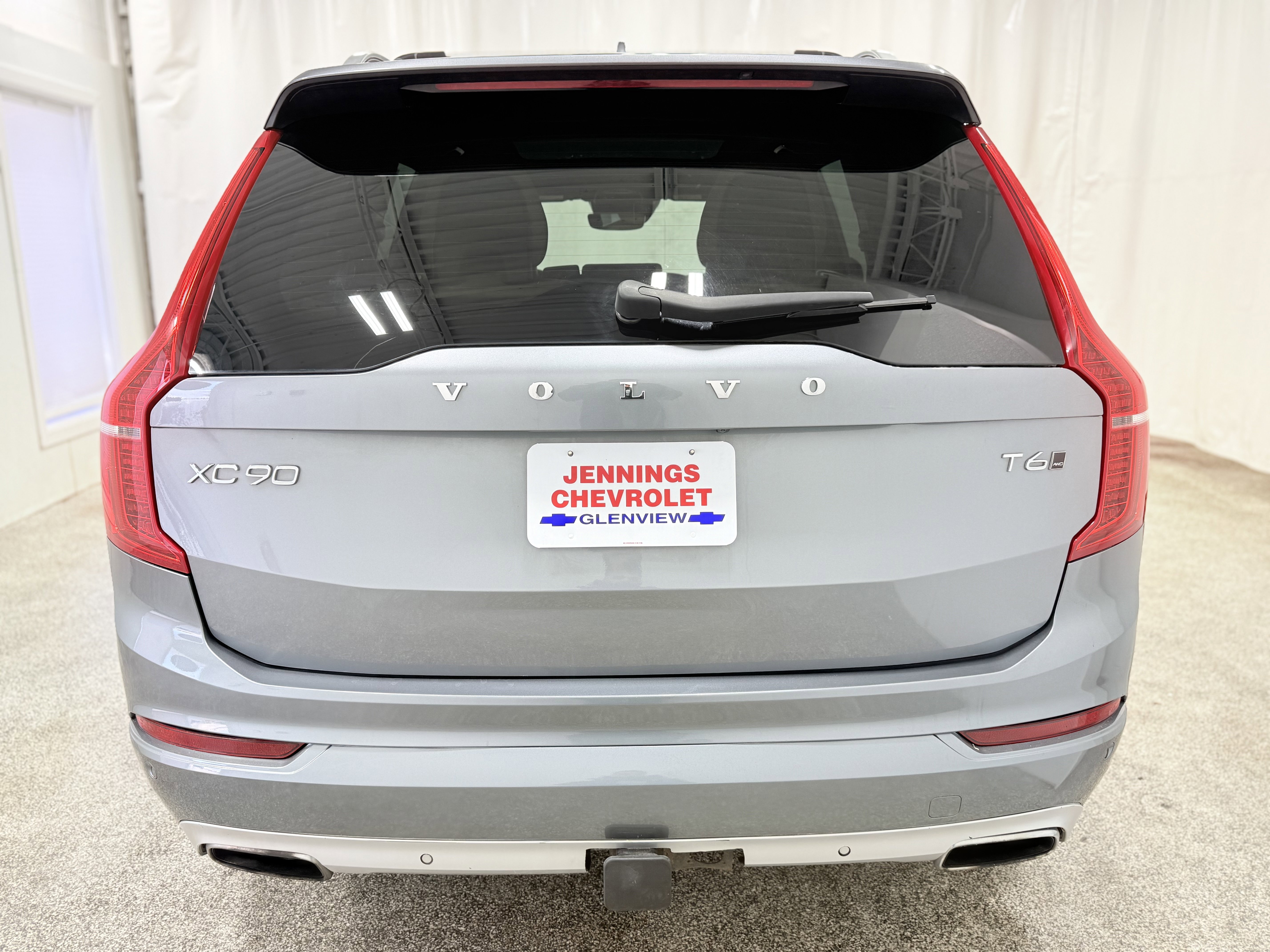 Used 2017 Volvo XC90 T6 Momentum w/ Vision Package image 7