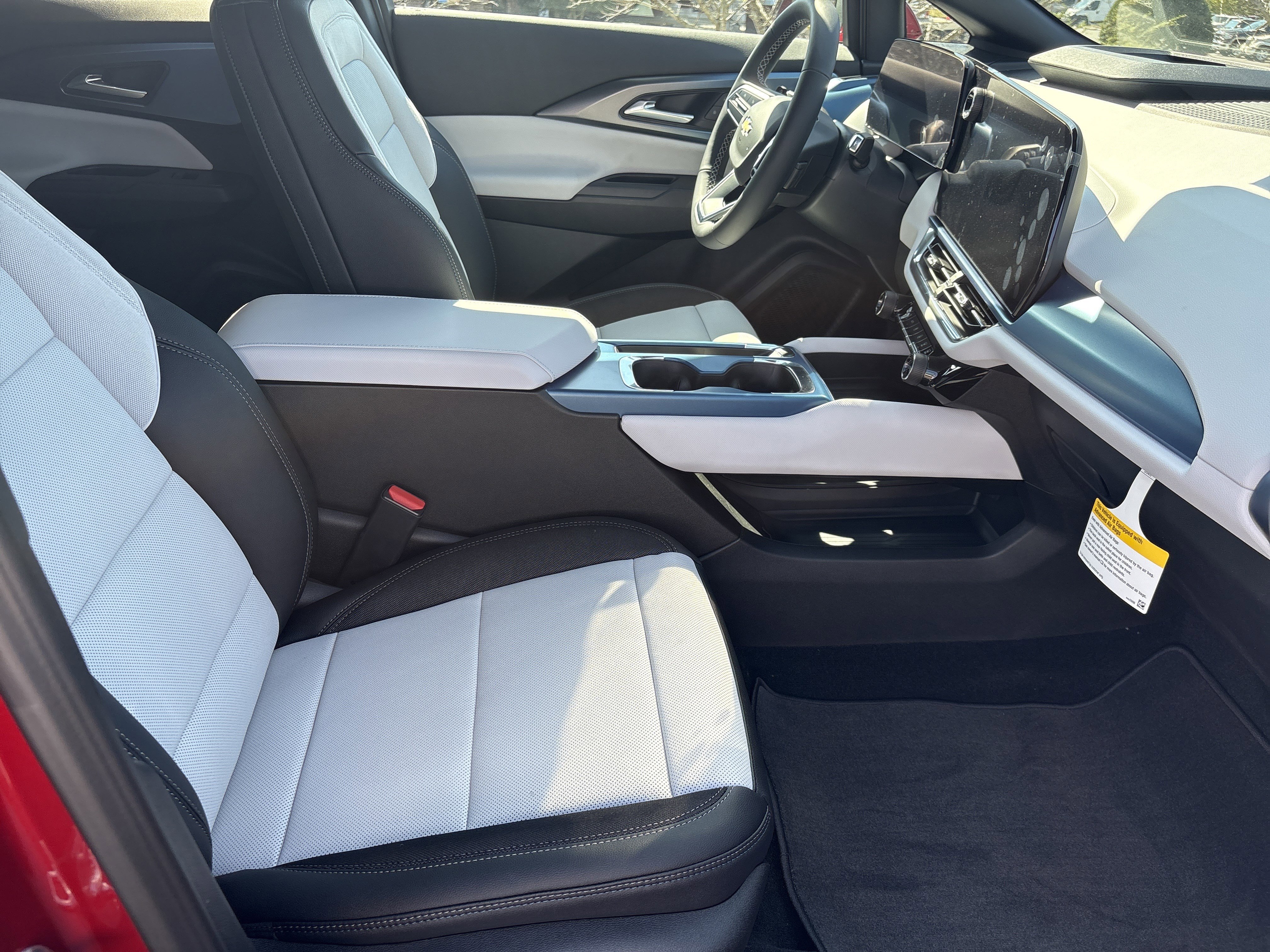 New 2026 Chevrolet Equinox EV LT w/ Convenience Package II image 12