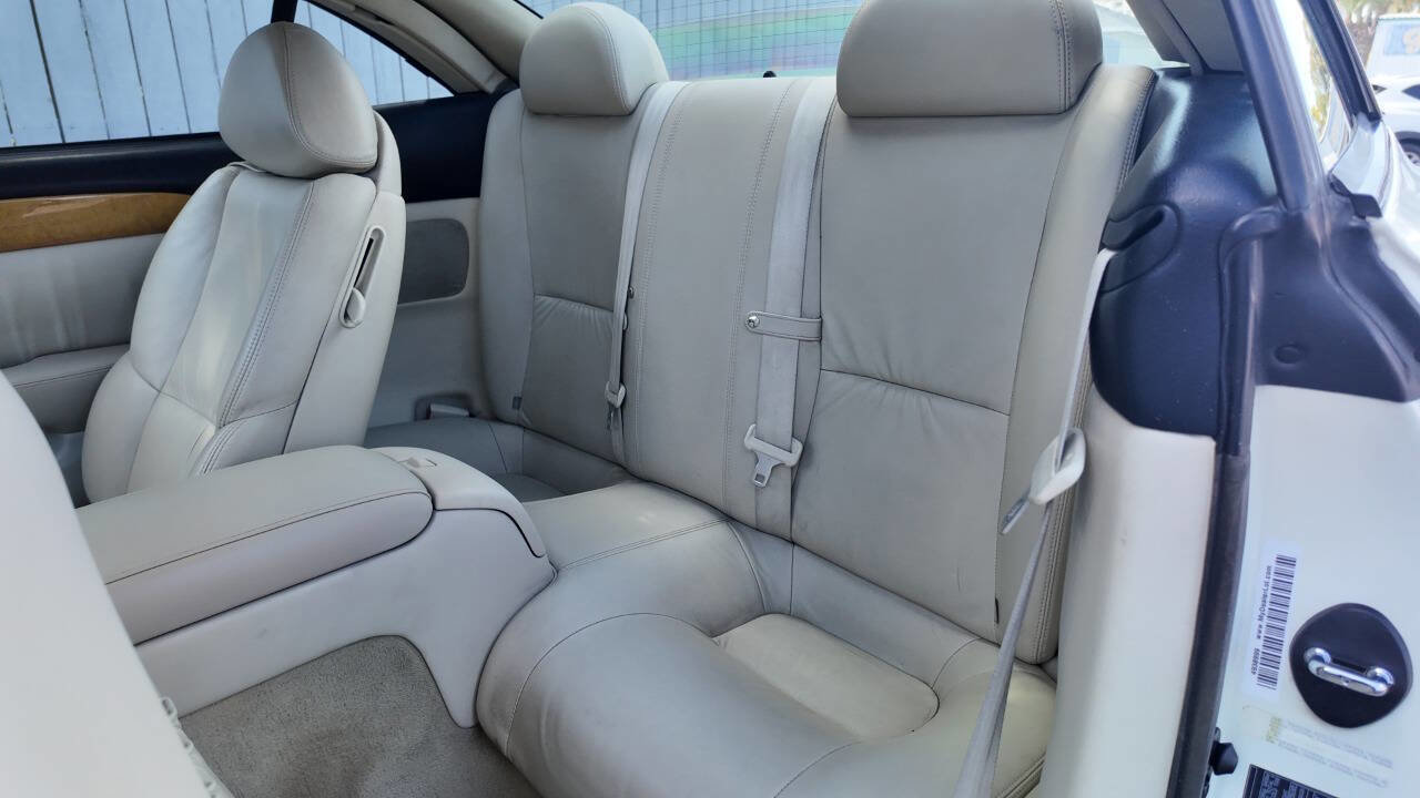 Used 2004 Lexus SC 430 Convertible image 14