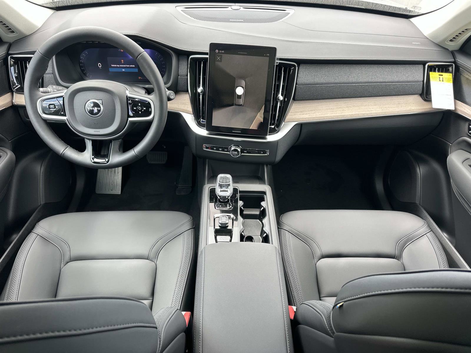 New 2026 Volvo XC90 B5 Plus AWD/4WD image 7