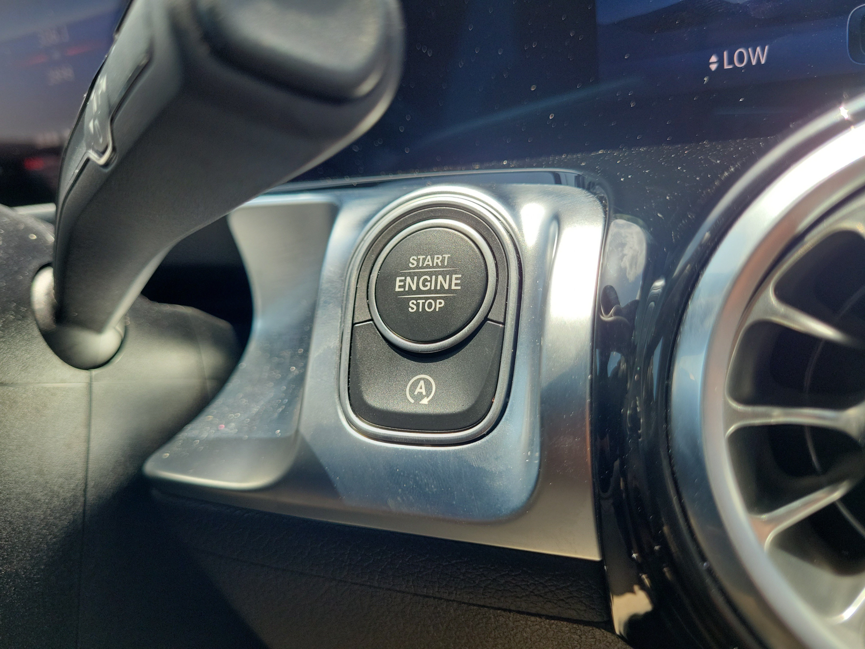 Used 2026 Mercedes-Benz GLB 250 image 32