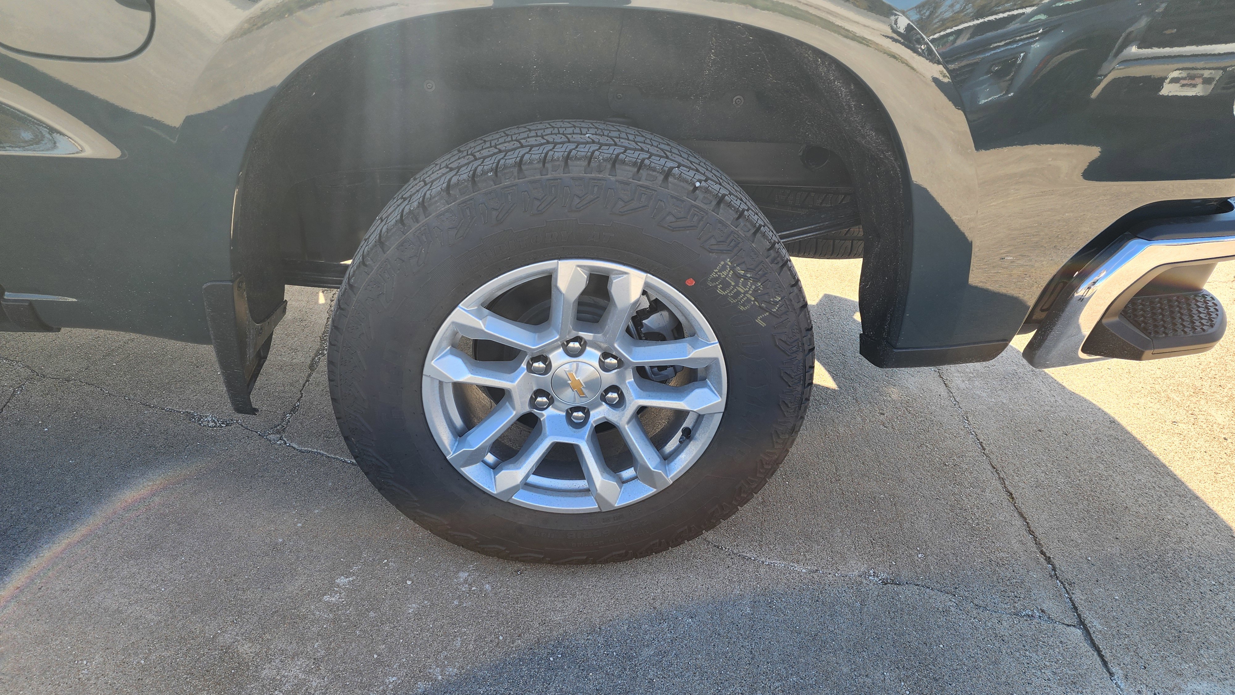 New 2026 Chevrolet Silverado 1500 LT w/ Leather Package image 8