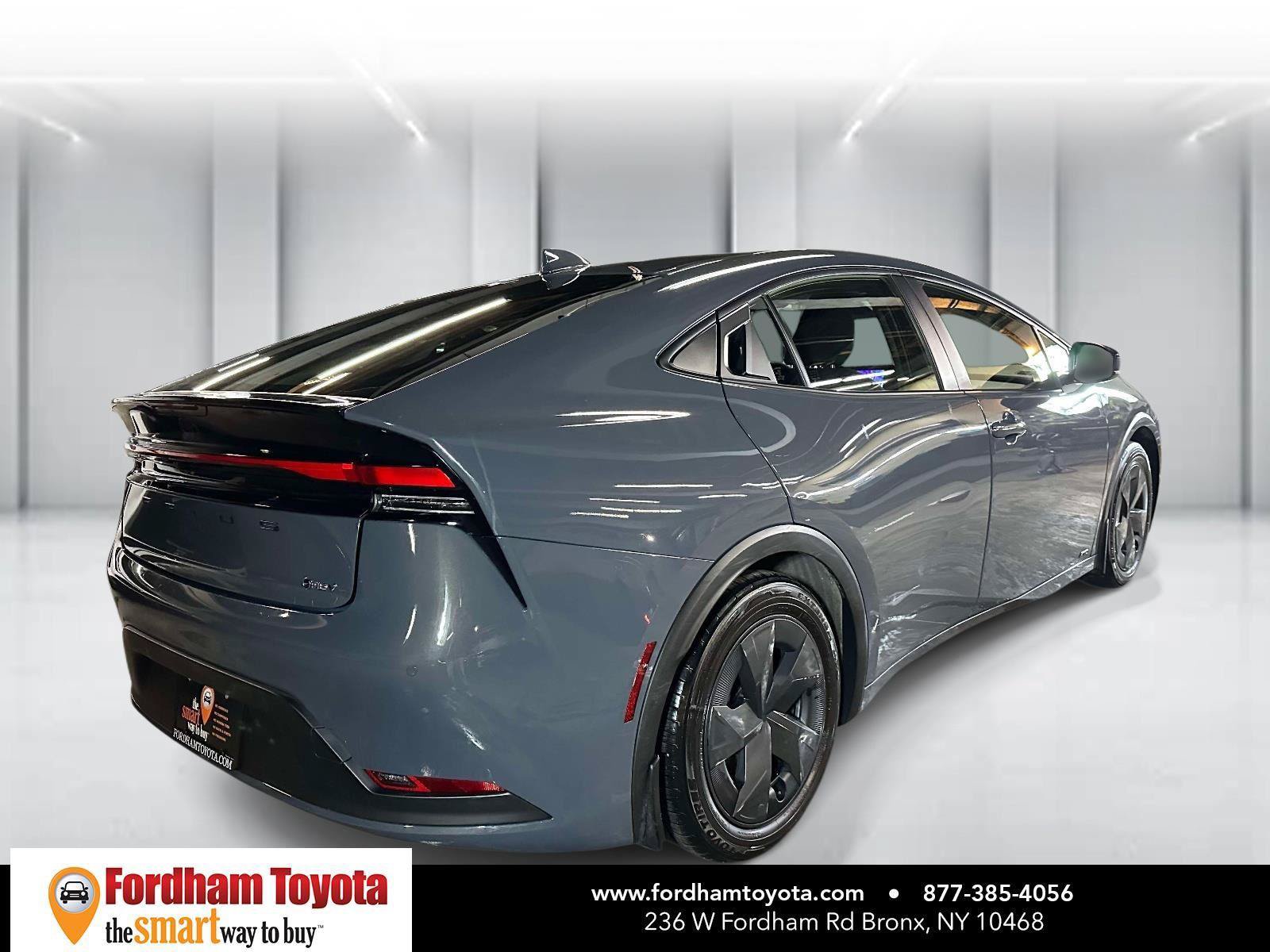 Certified 2024 Toyota Prius LE AWD/4WD image 4