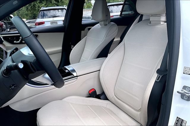 New 2025 Mercedes-Benz C 300 Sedan image 8