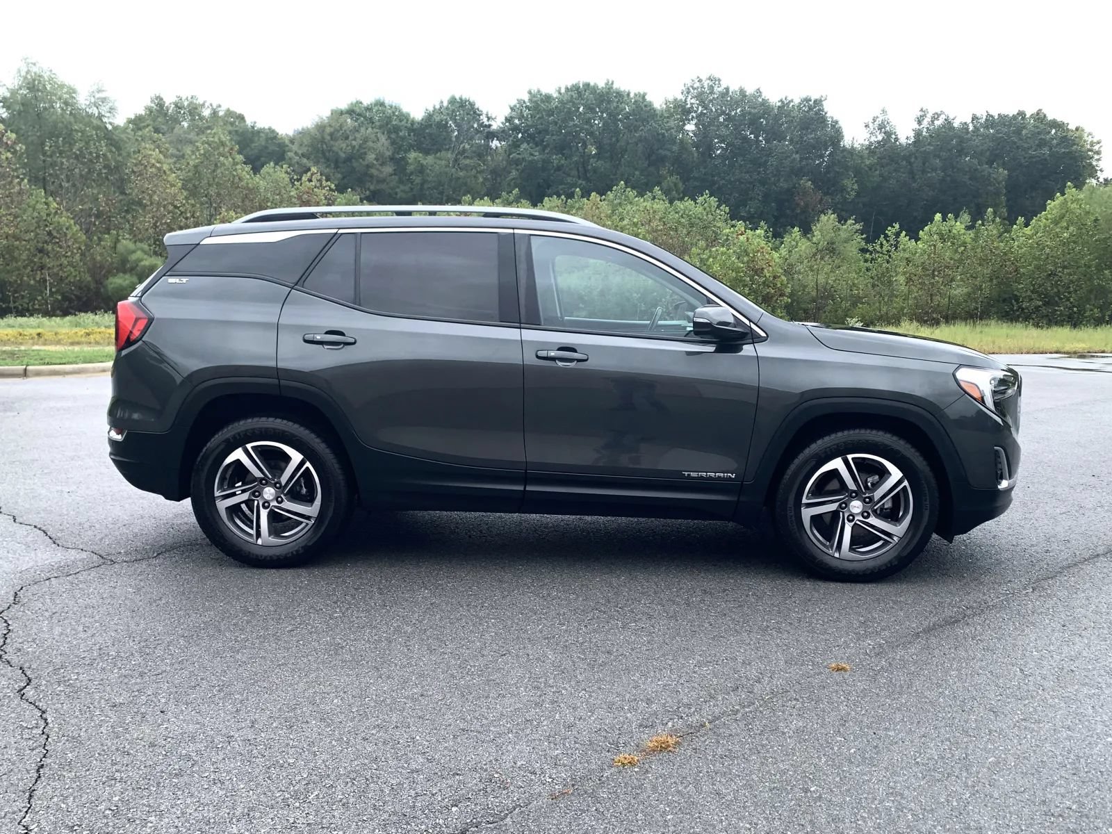 Used 2021 GMC Terrain SLT w/ Infotainment Package II AWD/4WD image 8