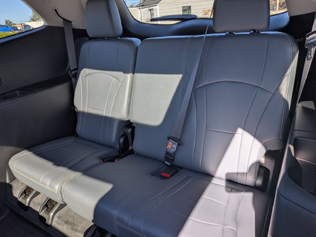 Used 2020 Buick Enclave Essence FWD image 22