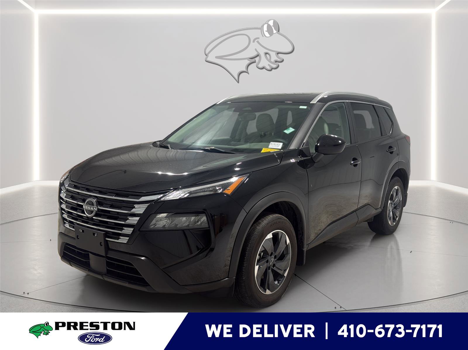 Used 2024 Nissan Rogue SV w/ SV Premium Package