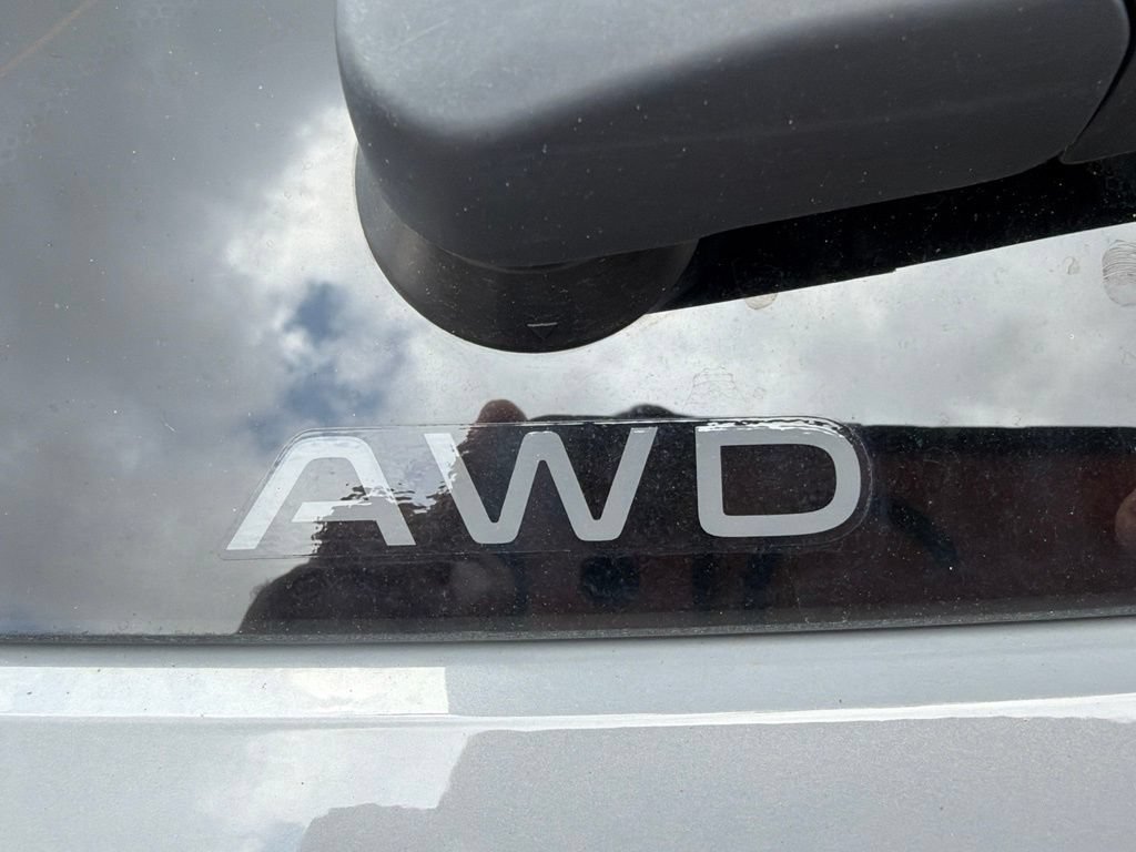Used 2026 Honda HR-V EX-L image 10
