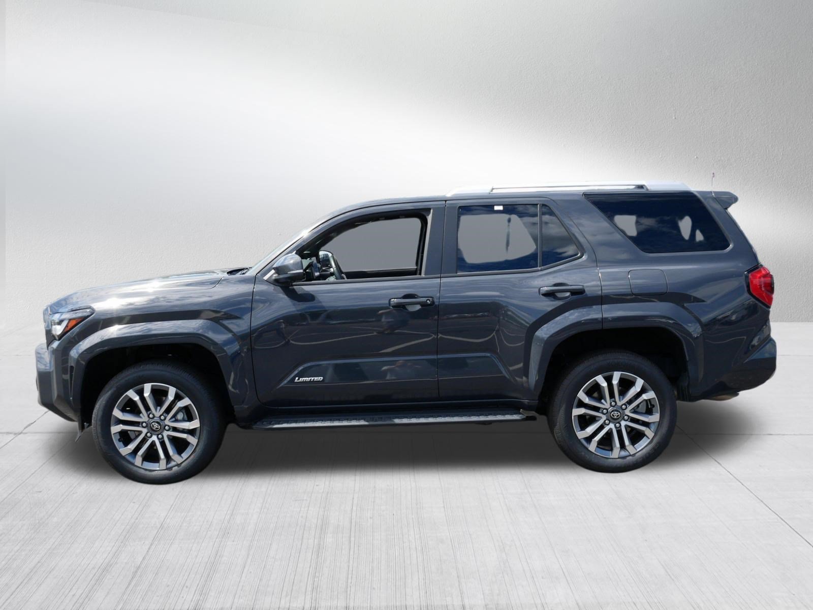 Used 2025 Toyota 4Runner Limited AWD/4WD image 4