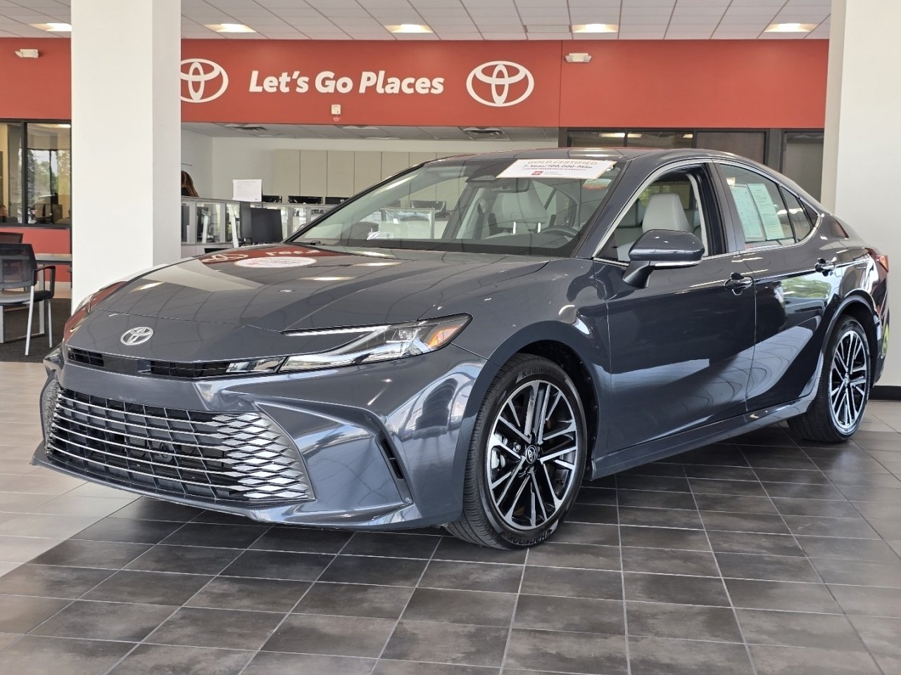 Certified 2025 Toyota Camry XLE FWD image 11