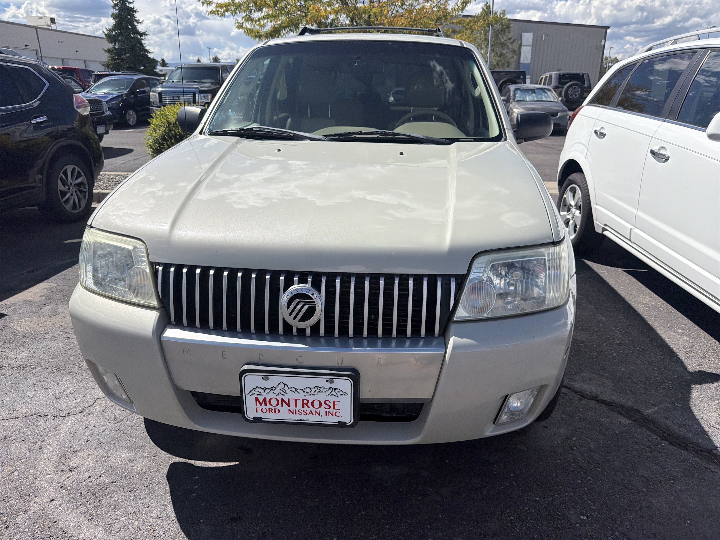 Used 2007 Mercury Mariner Luxury AWD/4WD image 2