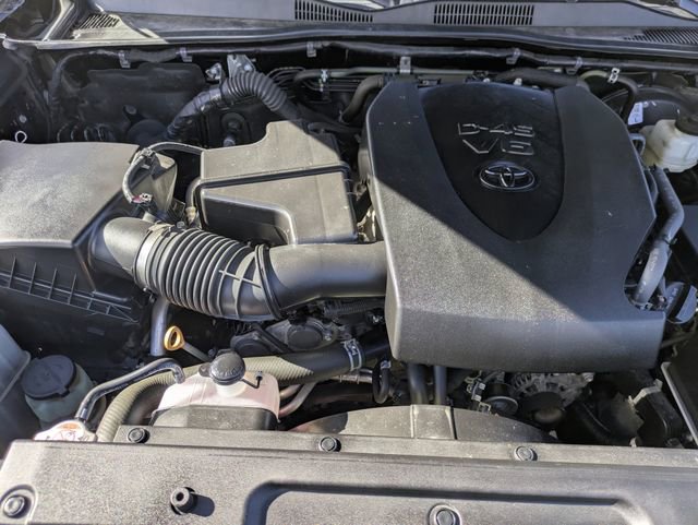 Used 2022 Toyota Tacoma Limited image 32