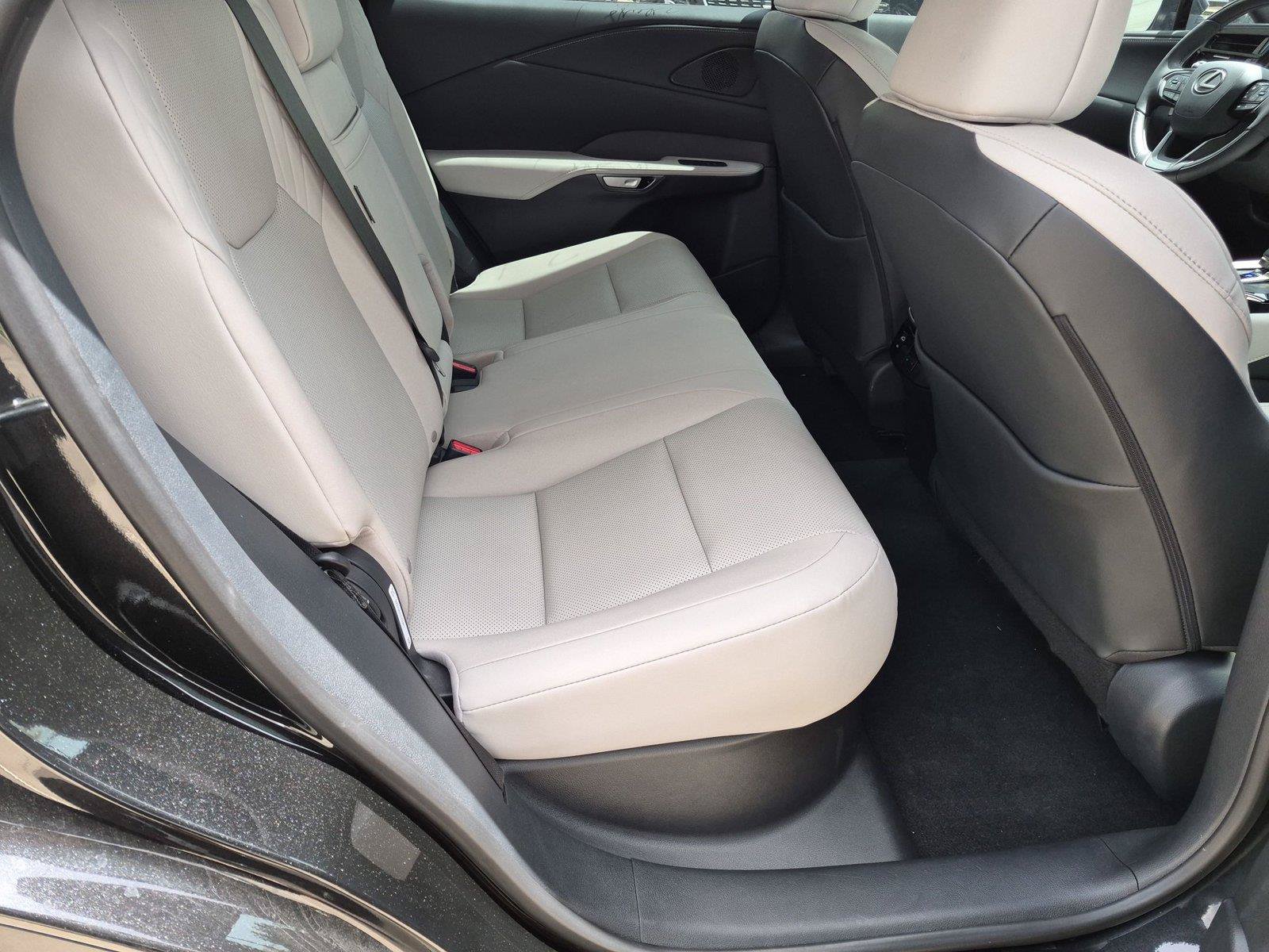 Used 2025 Lexus RX 350 Premium w/ Convenience Package FWD image 26