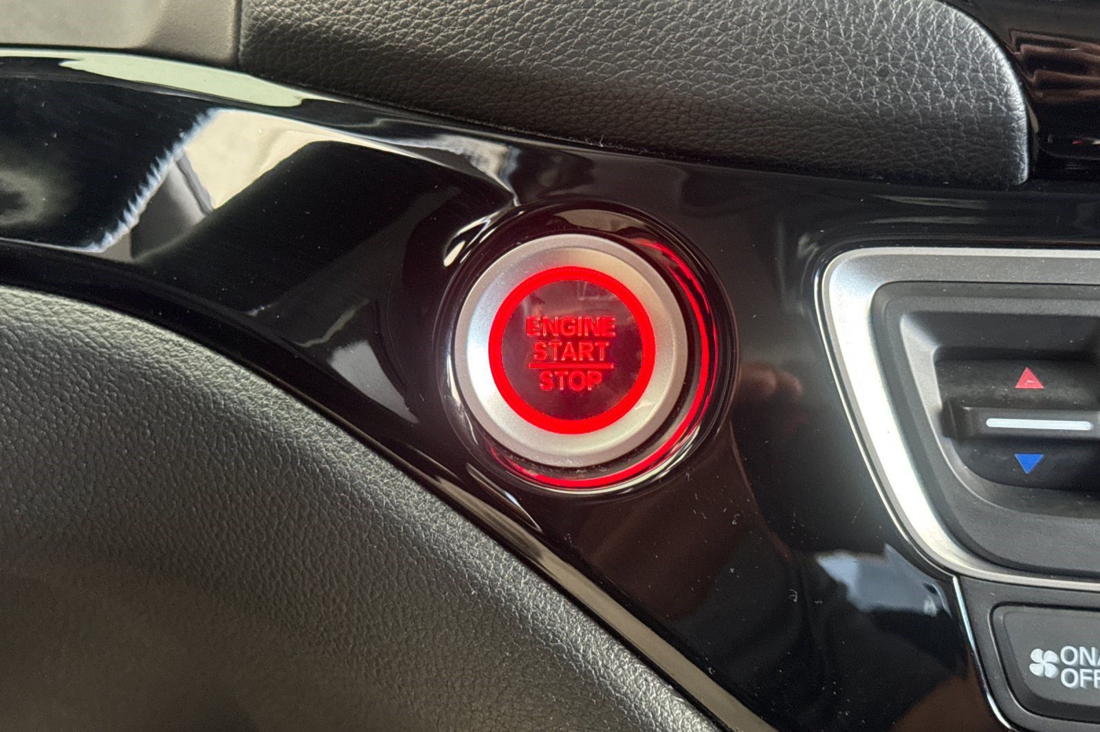 Used 2017 Honda Pilot Touring image 35