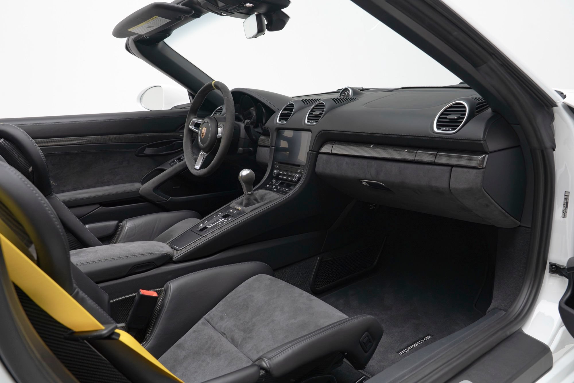 Used 2020 Porsche 718 Boxster Spyder RWD image 43
