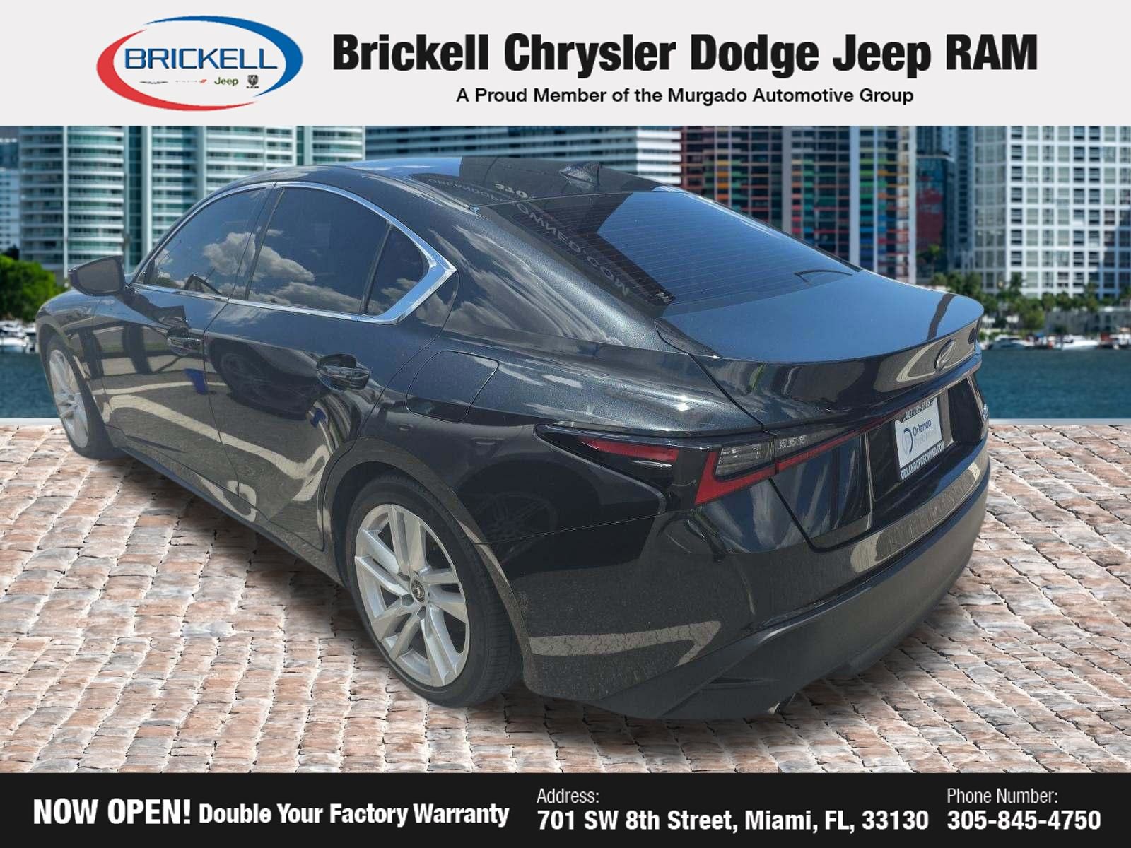 Used 2024 Lexus IS 300 w/ Comfort Package RWD video 2