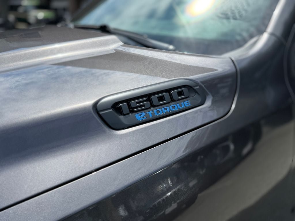 New 2026 RAM 1500 Tradesman AWD/4WD image 18