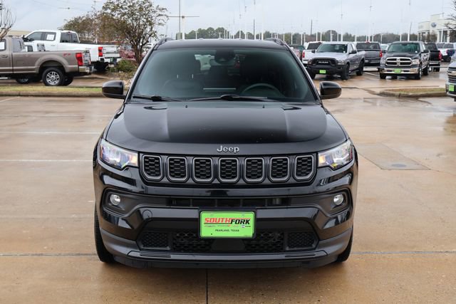 Used 2024 Jeep Compass Latitude w/ Altitude Special Edition video 2