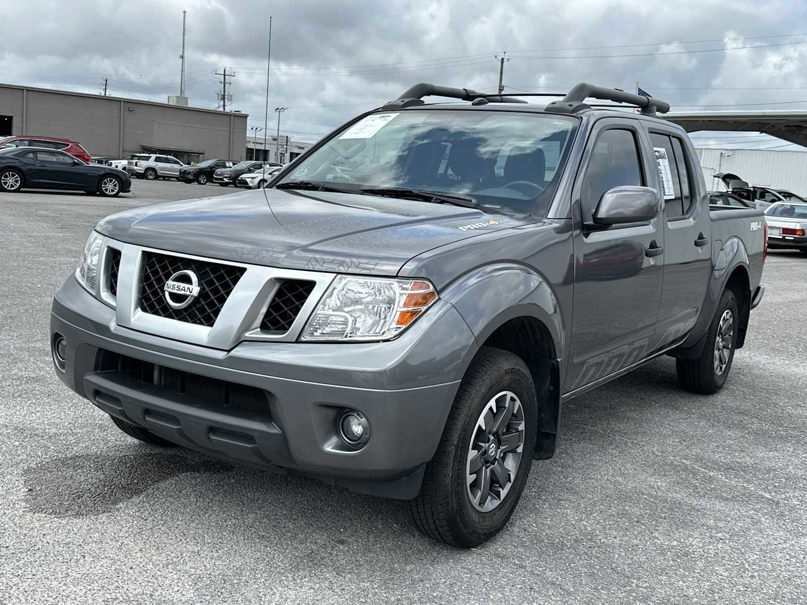 Used 2020 Nissan Frontier PRO-4X w/ Pro-4x Utility Package AWD/4WD image 4