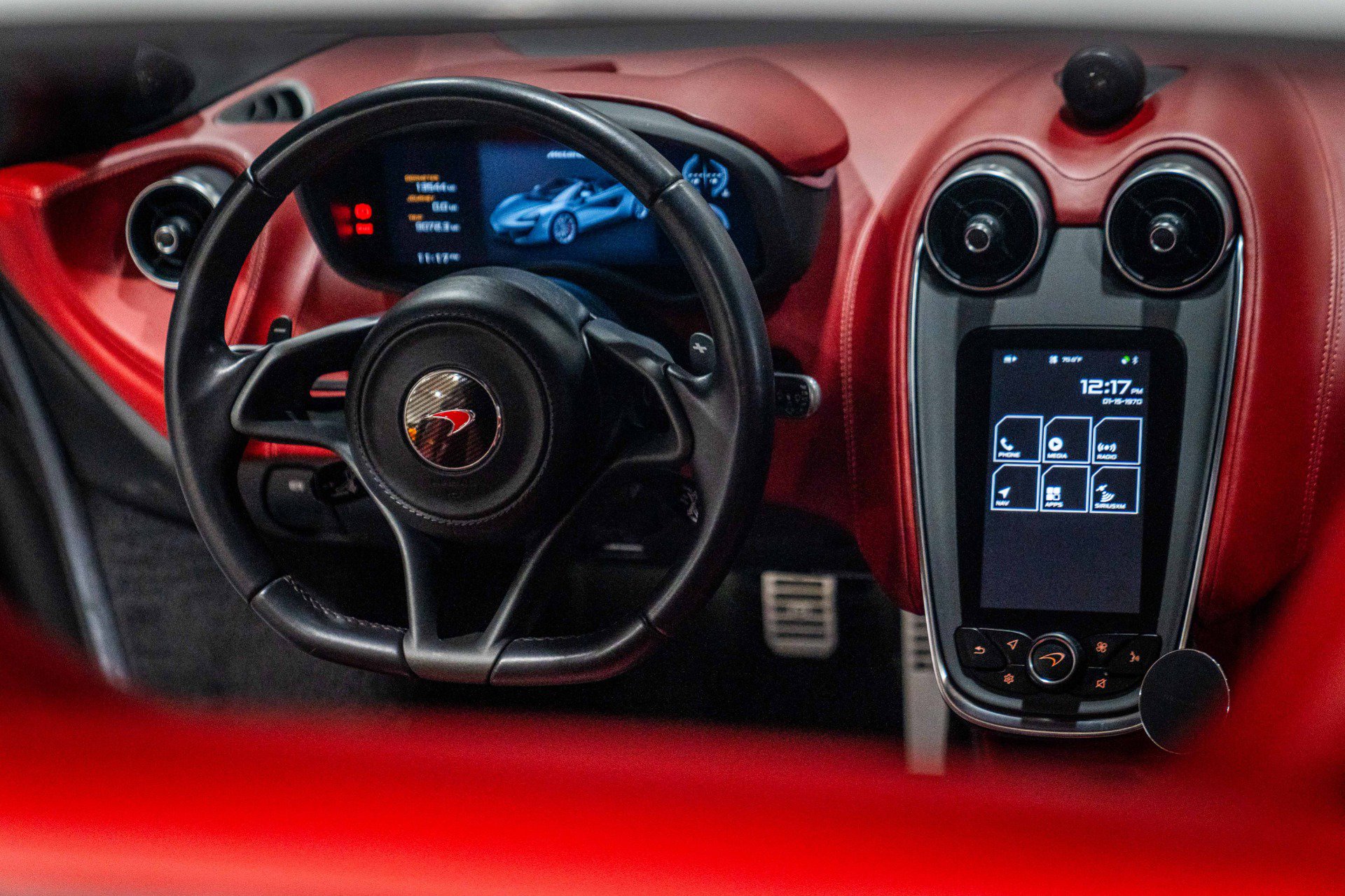 Used 2018 McLaren 570S Spider image 62