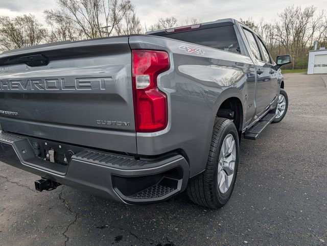 Used 2022 Chevrolet Silverado 1500 Custom w/ LPO, Dark Essentials Package AWD/4WD image 7
