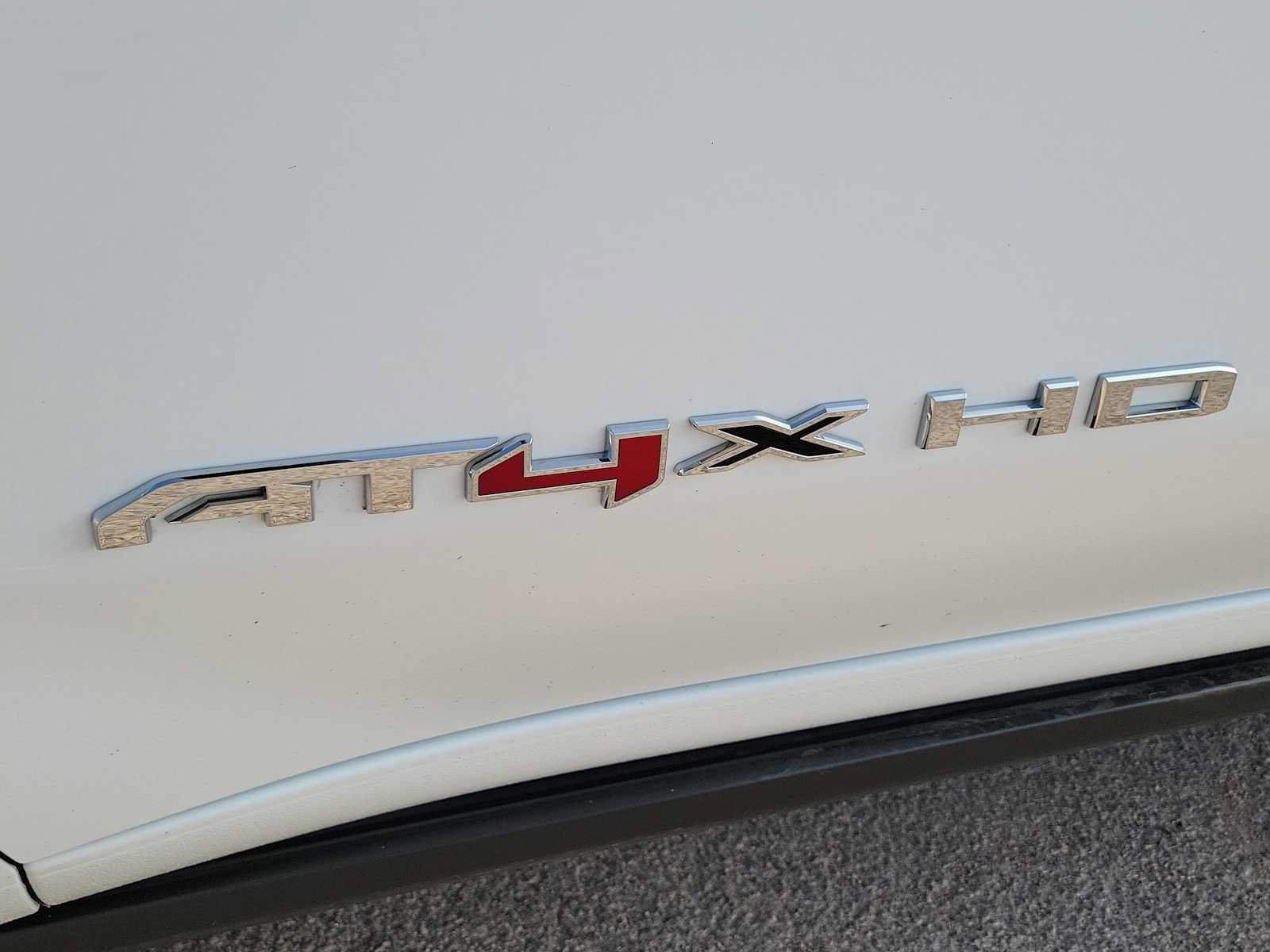 Used 2026 GMC Sierra 2500 AT4X AWD/4WD image 11