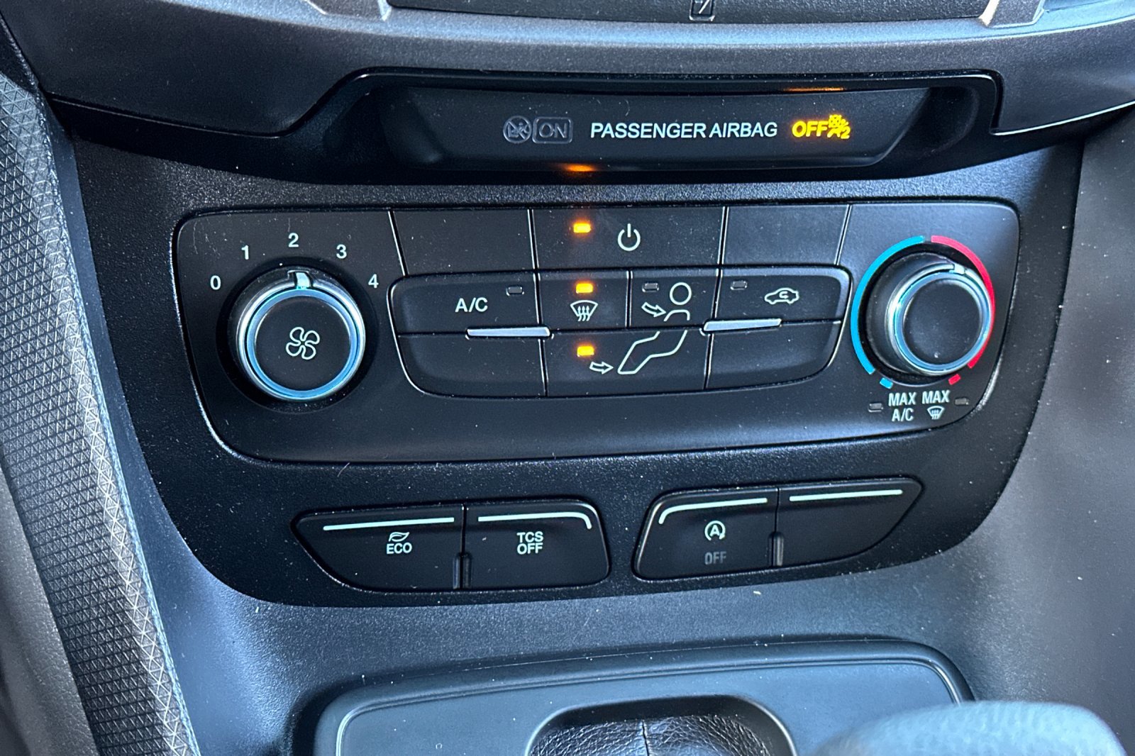 Used 2020 Ford Transit Connect XL image 19