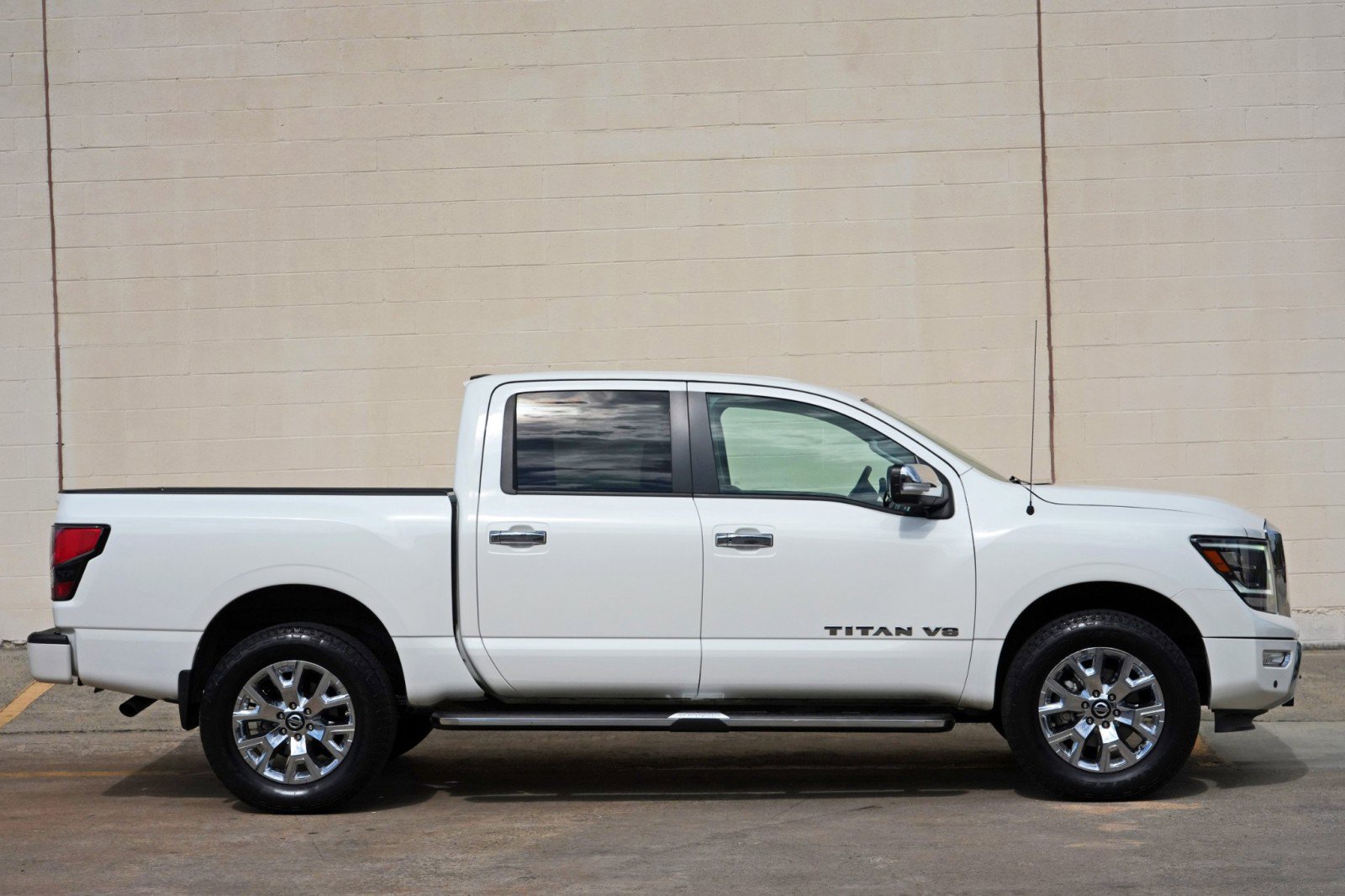 Used 2020 Nissan Titan SL w/ Protection Package 1 AWD/4WD image 52