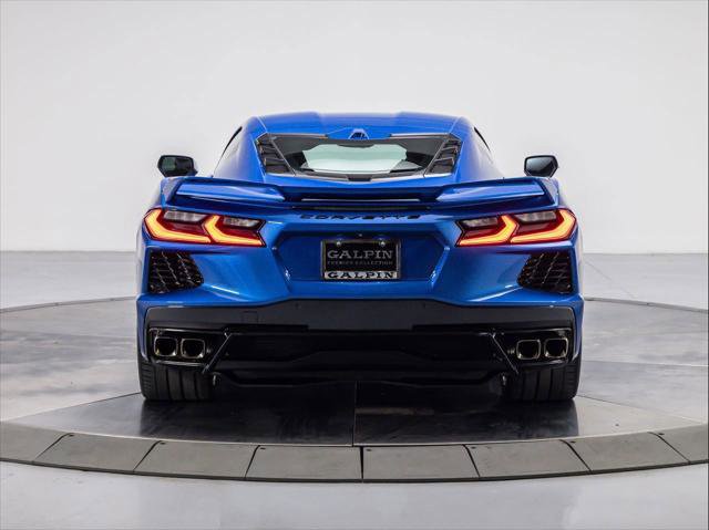 Used 2020 Chevrolet Corvette Stingray Premium Cpe w/ 3LT Preferred Equipment Group image 4
