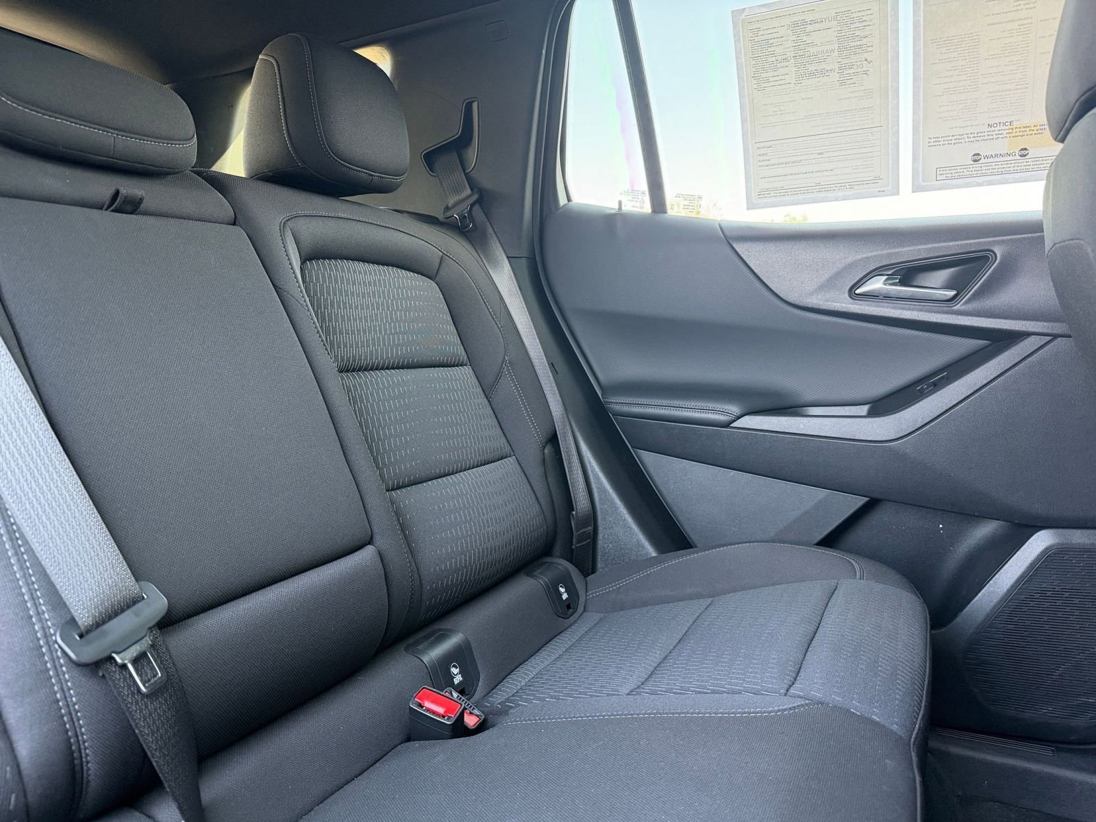 Used 2025 Chevrolet Equinox LT FWD image 37