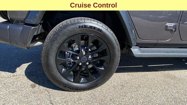 Used 2025 Jeep Wrangler Unlimited Sahara AWD/4WD image 11