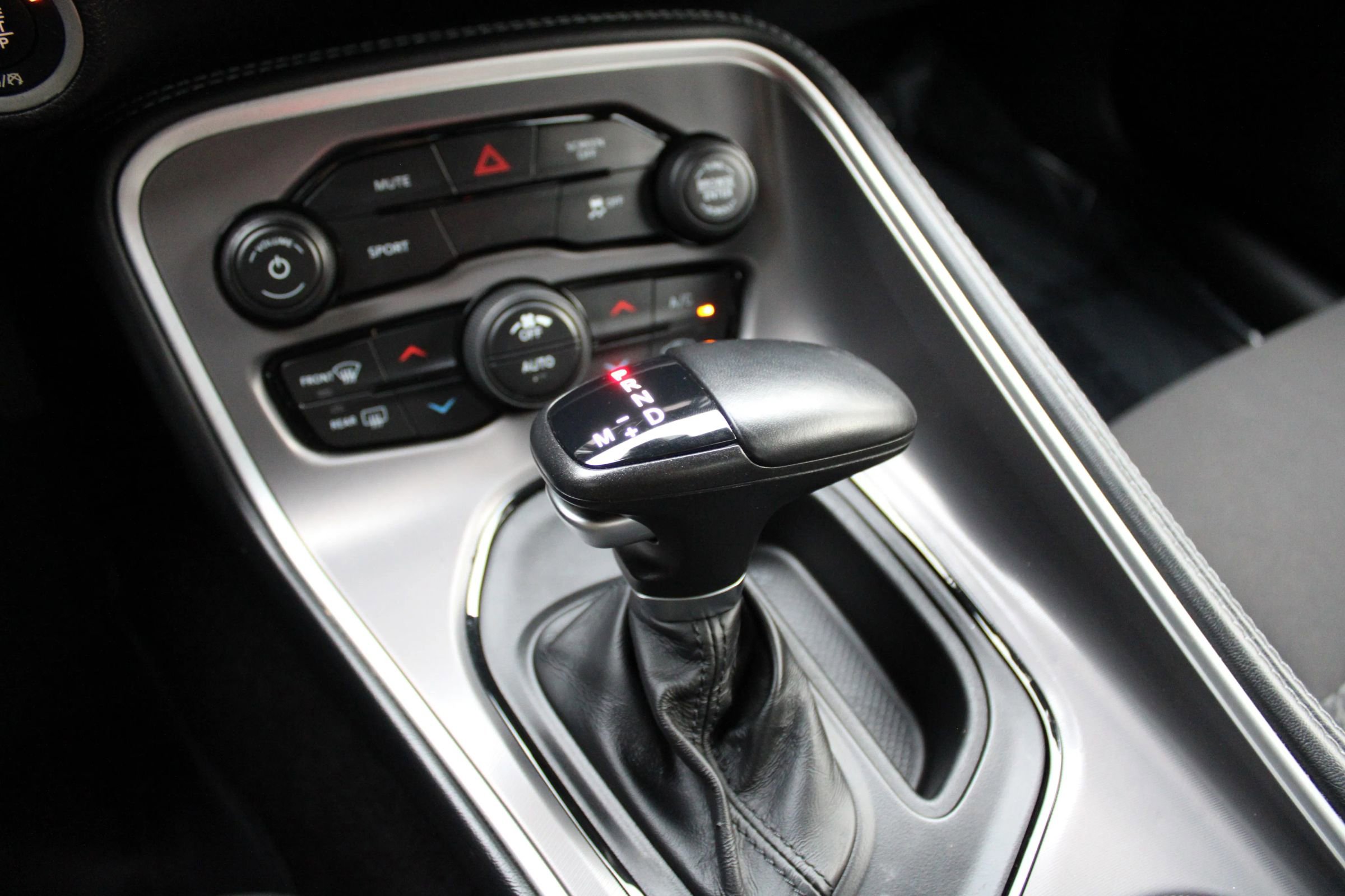 Used 2022 Dodge Challenger SXT w/ Blacktop Package image 13