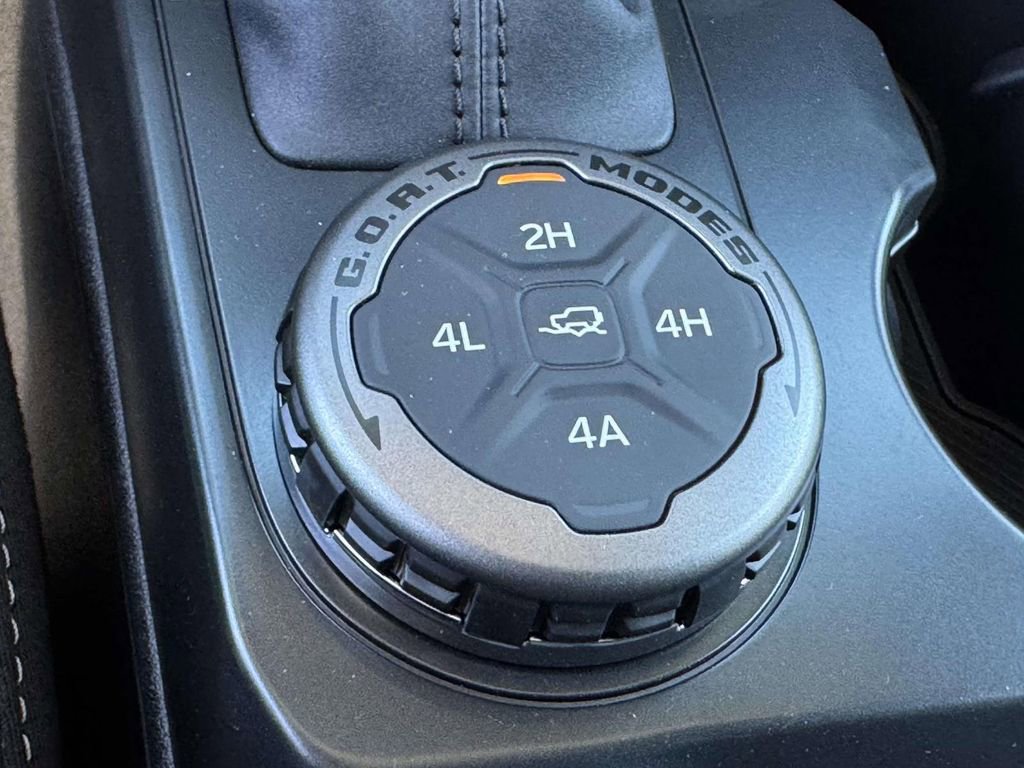 New 2026 Ford Bronco Badlands image 7