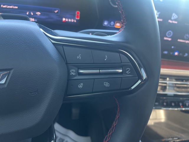 Used 2024 Chevrolet Traverse RS image 33