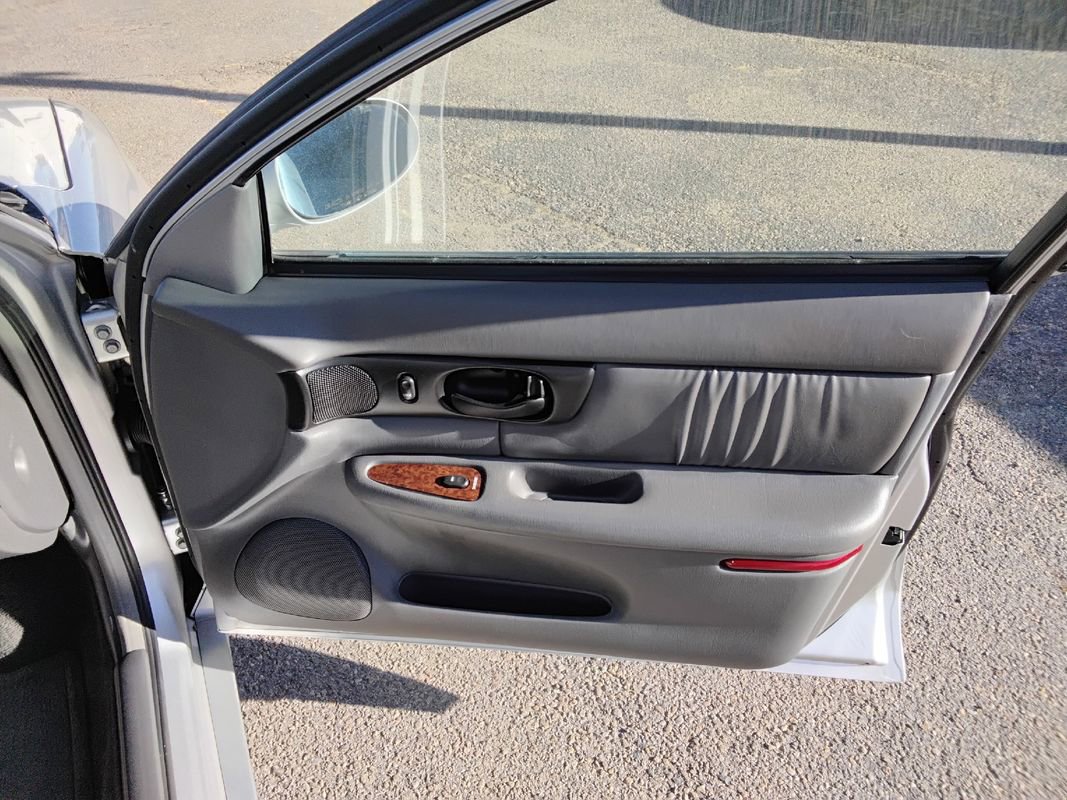 Used 2003 Buick Regal LS w/ LS Luxury Plus Package image 13