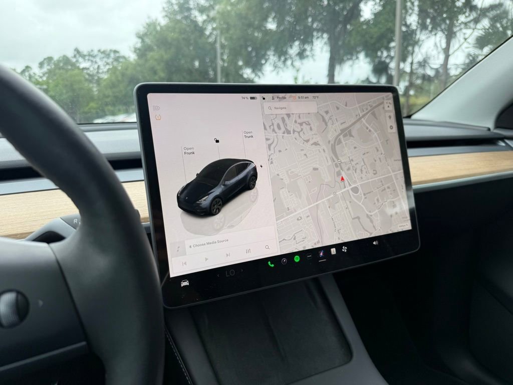 Used 2025 Tesla Model Y Long Range image 24