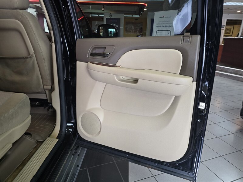 Used 2014 Chevrolet Suburban LS w/ All-Star Edition AWD/4WD image 17