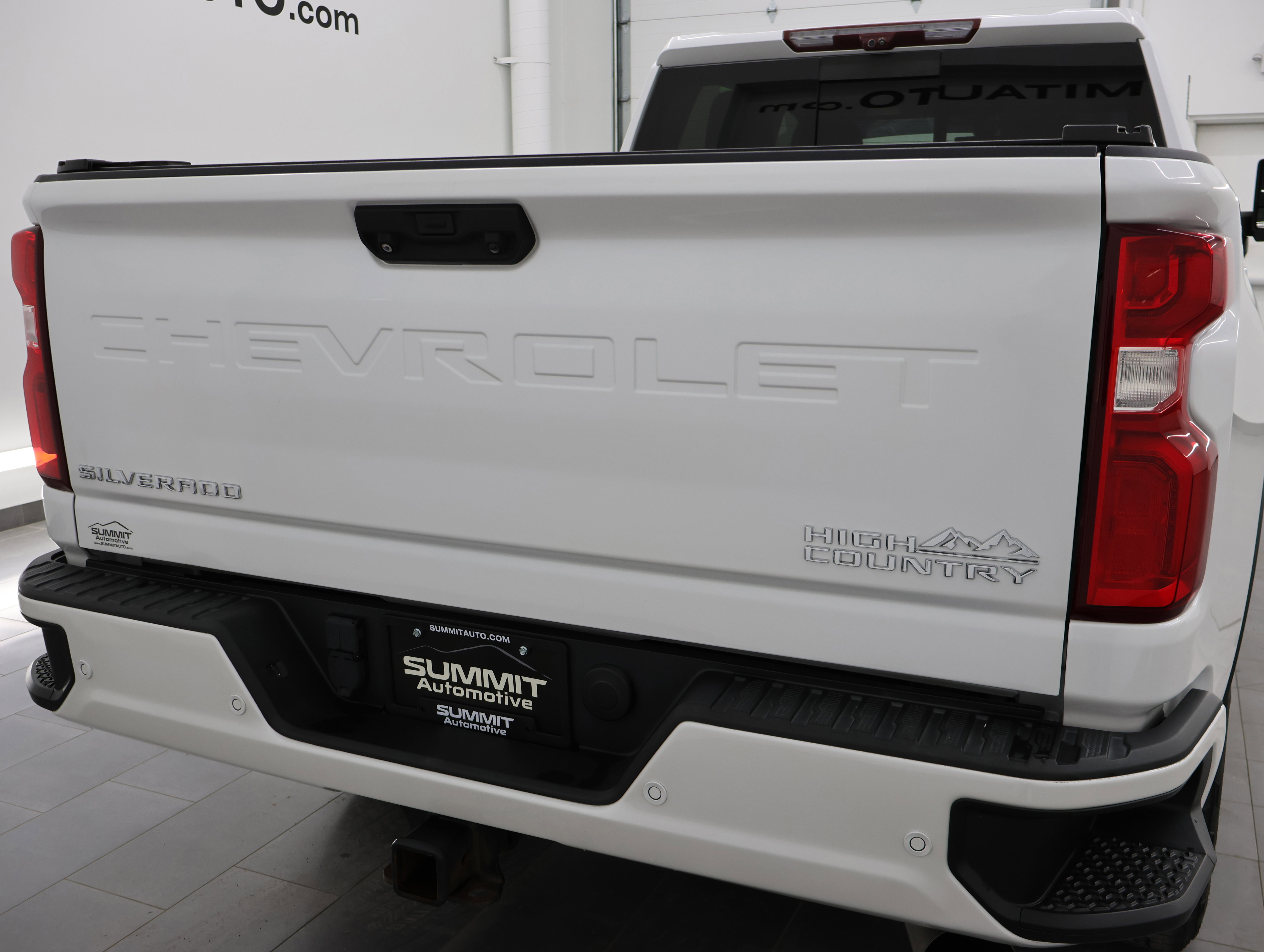 Used 2021 Chevrolet Silverado 2500 High Country w/ Z71 Off-Road Package AWD/4WD image 32